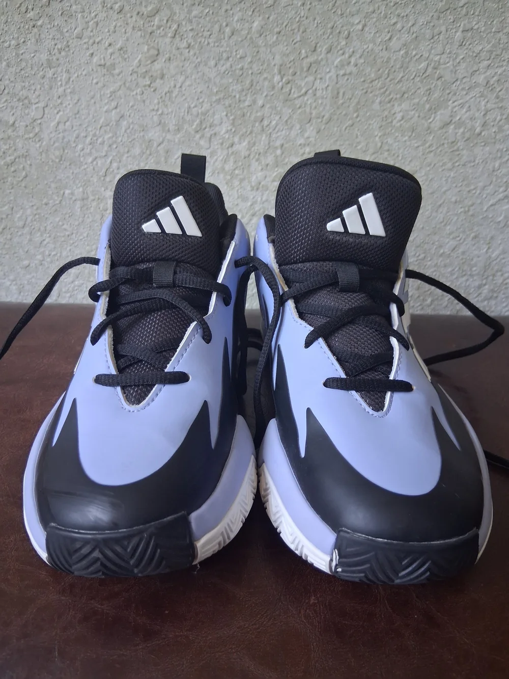 Adidas Cross 'Em Up Select Basketball Shoe - Size 5